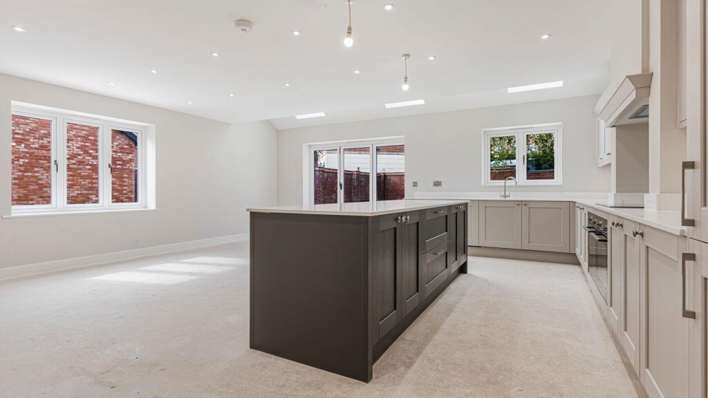 Additional image 8 of Wharf Farm, Dickens Heath Road