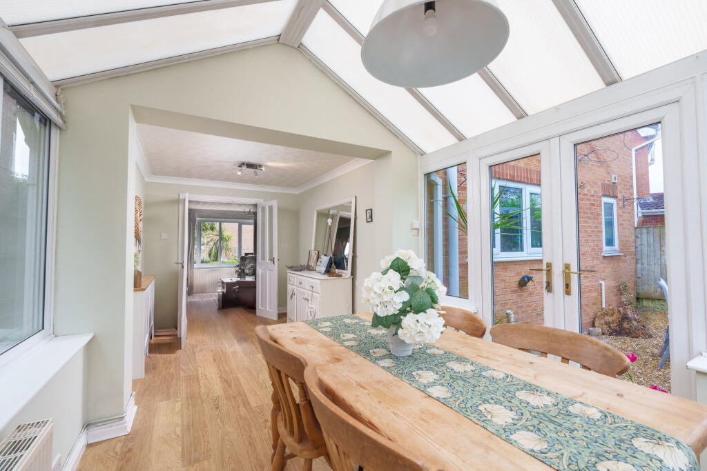 Whickham Close, Widnes, WA8 9ZQ photo 5