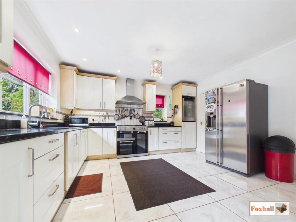 Lime Kiln Close, Claydon, Ipswich photo 4