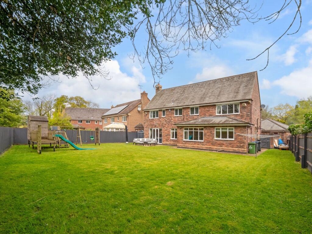 House in Leicester - View 2