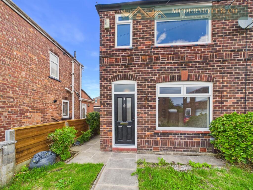 Main image of property: Middleton Avenue, Failsworth