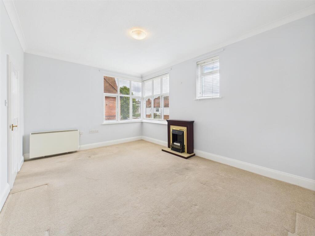 Tilehurst Road, Reading photo 2