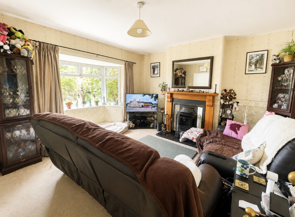 House in Runcorn, Halton Lea, The Brow - View 4