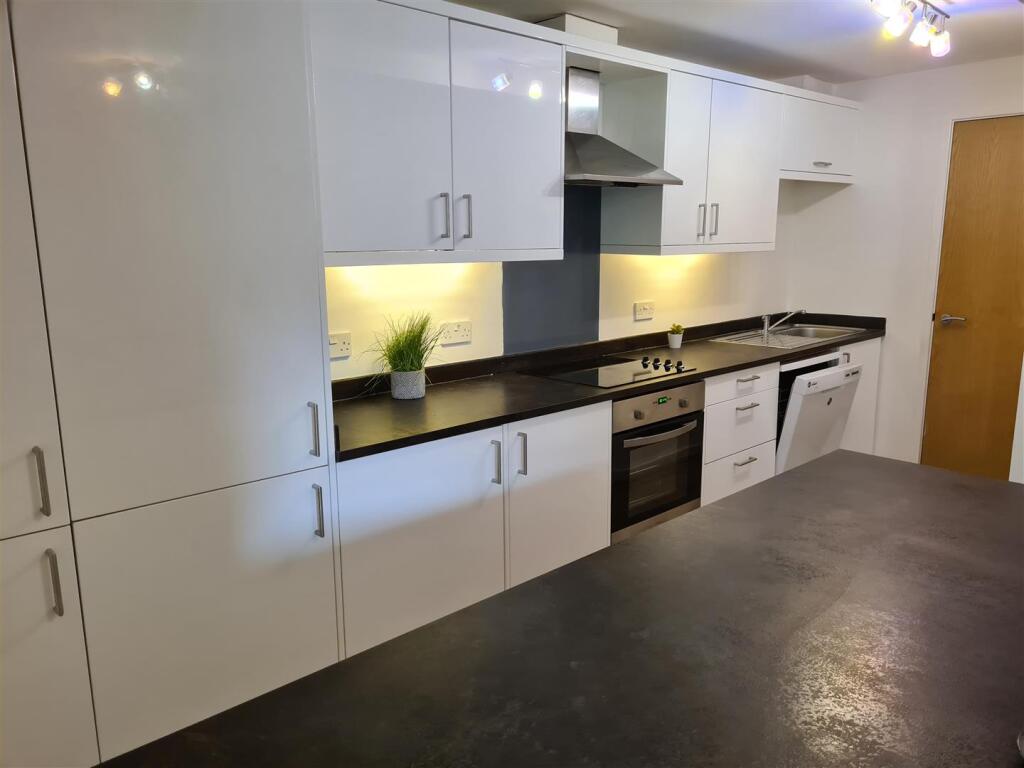 Main image of property: Rooms available at 28 The Forum, Tiverton Way, Cambridge