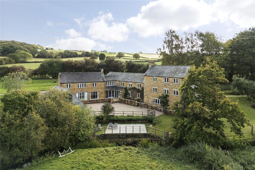 Main image of property: Everdon, Daventry, Northampstonshire, NN11