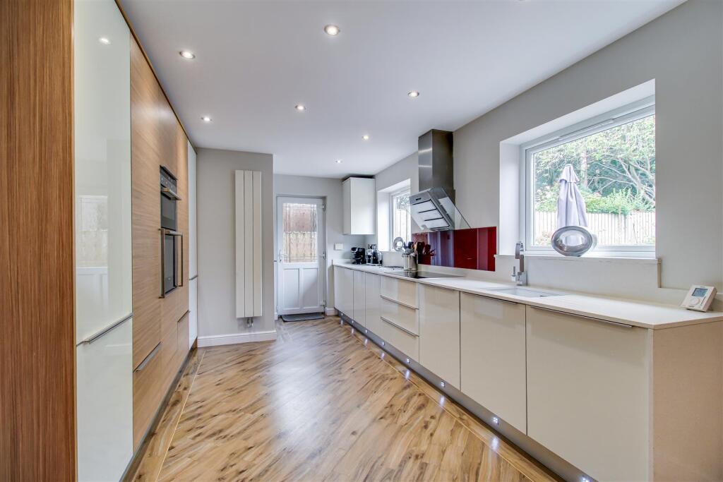 House in Wakefield, Sandal Magna - View 4