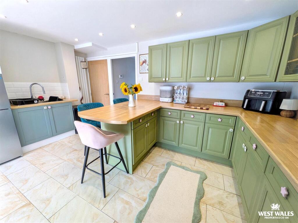 House in Swansea, Whitland - View 5