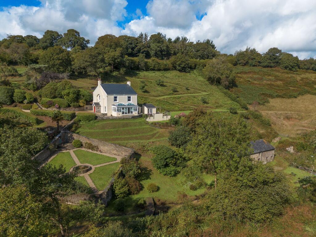 Main image of property: Higher Venice House & Barn, Allaleigh, near Totnes