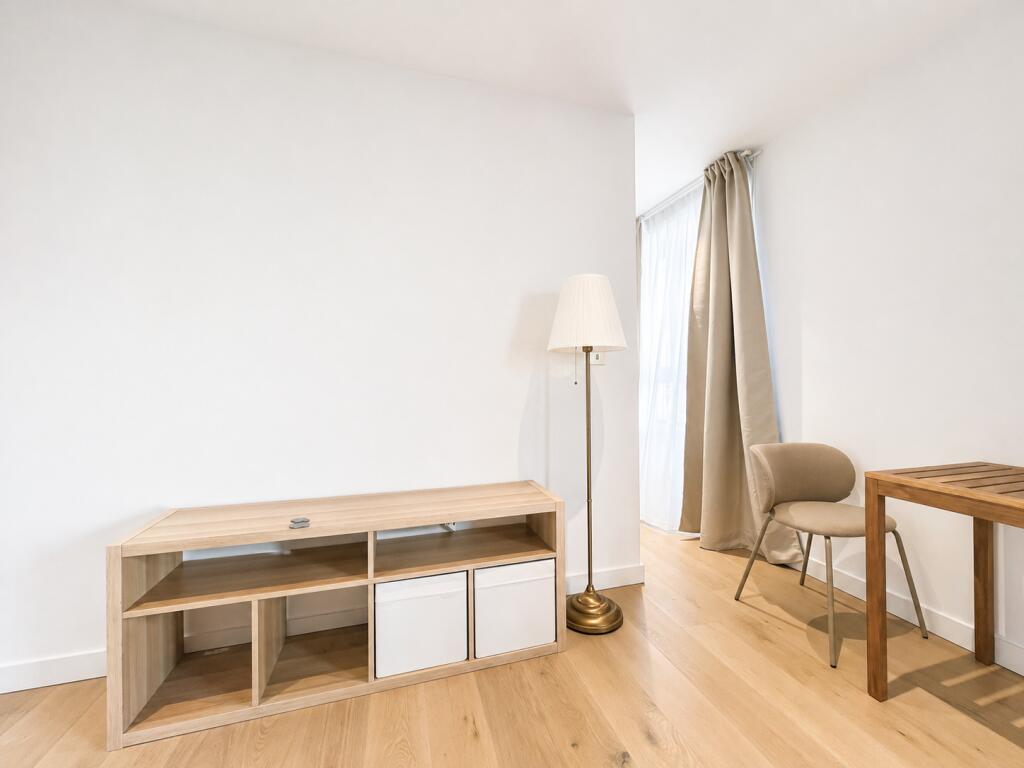 Apartment in London, Royal Borough of Greenwich - View 4