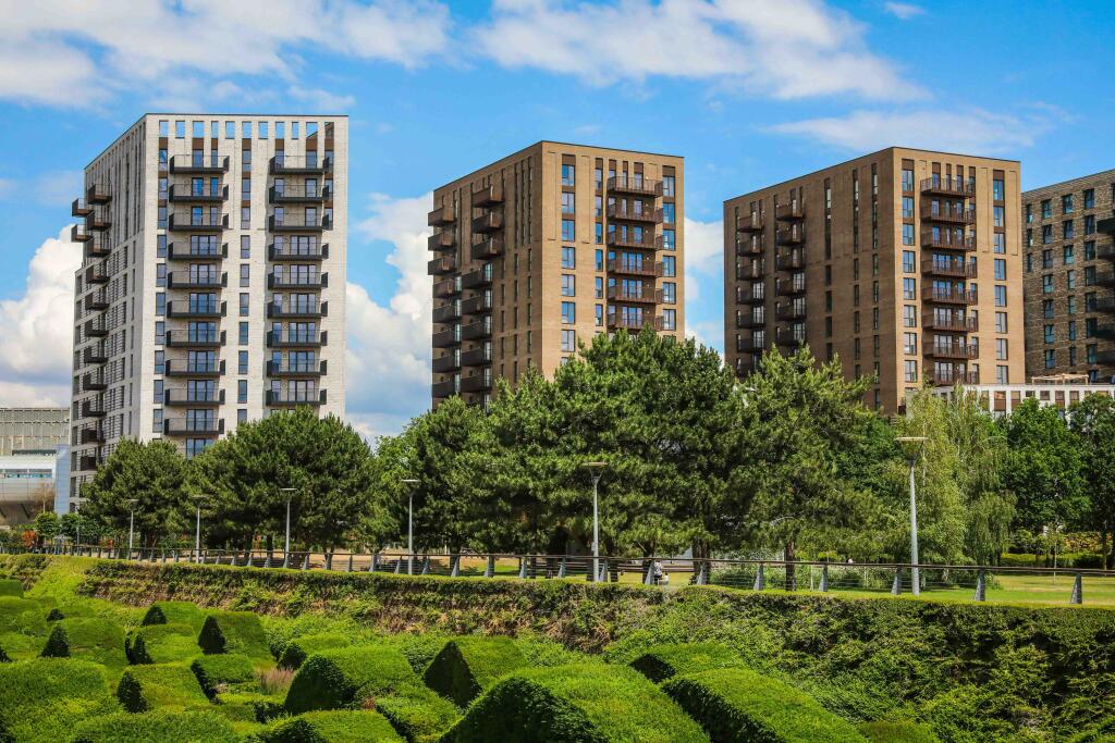 Main image of property: Millet Place, Pontoon Dock London E16