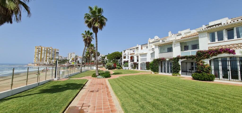 Main image of property: Calahonda, Málaga, Andalusia