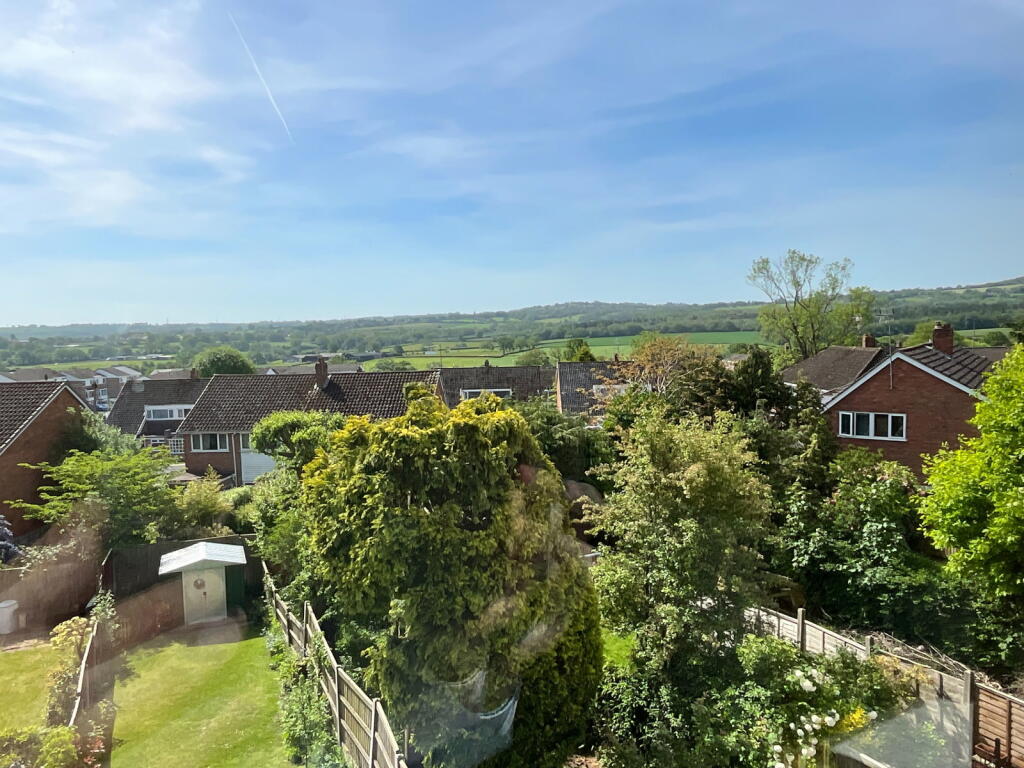 House in Dudley, West Midlands - View 2
