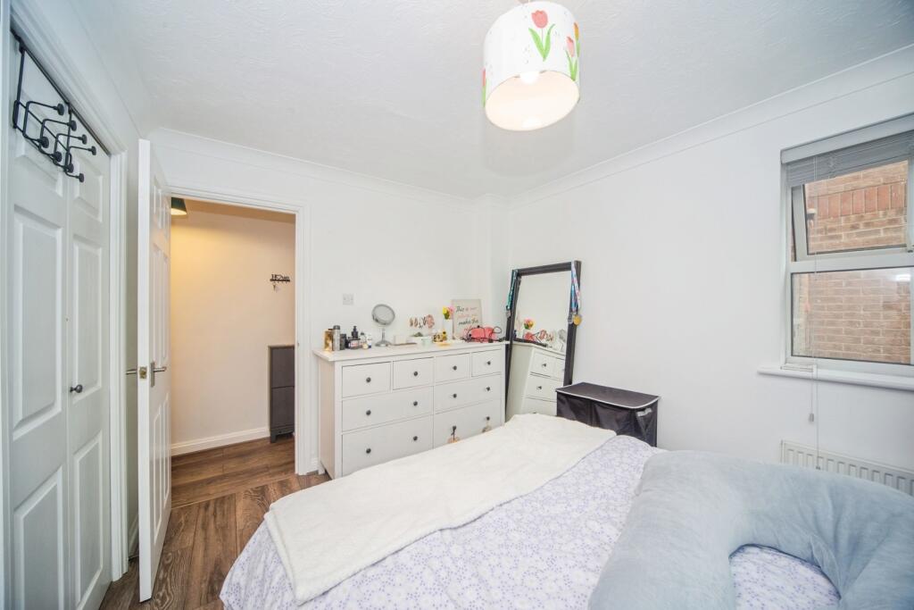 Apartment in Southampton - More