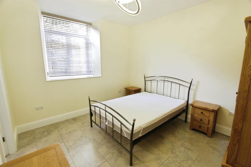 House in Sheffield - View 4