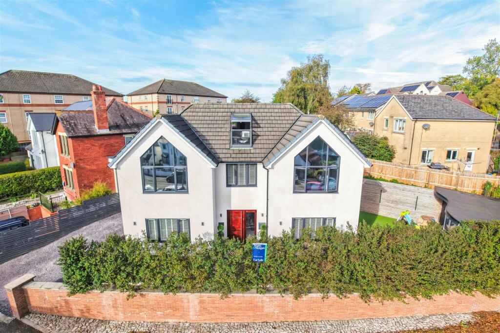 Channel View, Buttrills Road, Barry, CF62 8EG