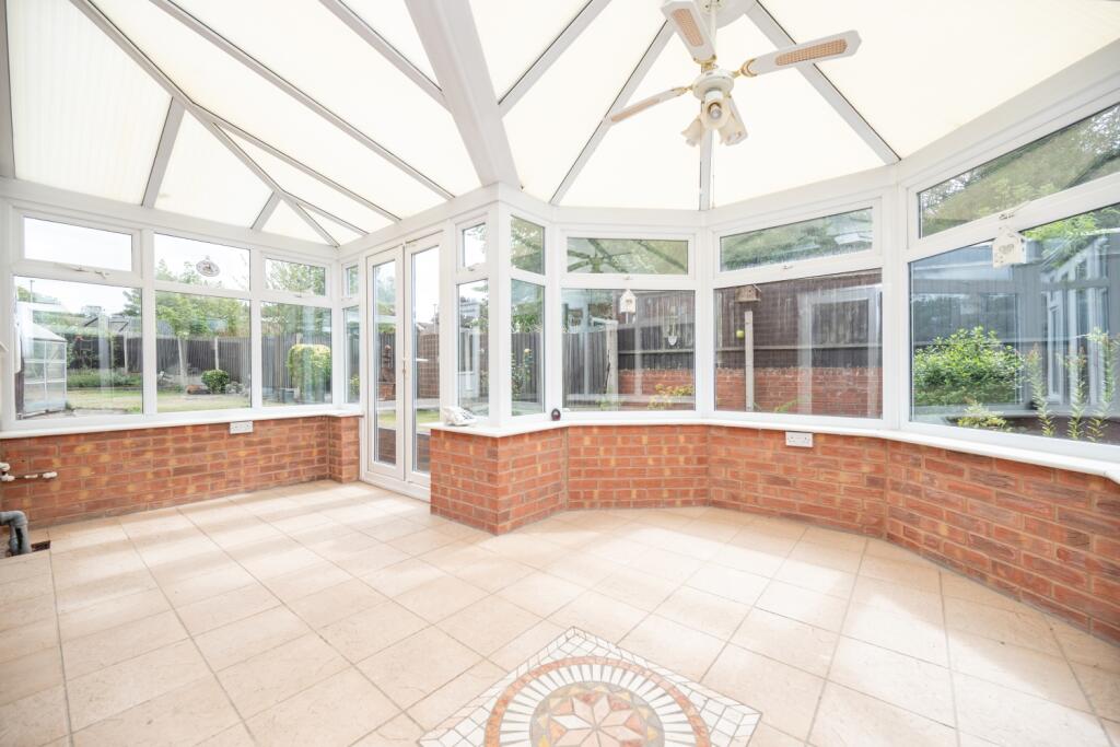 Akrill Close, West Bromwich, B70 photo 3