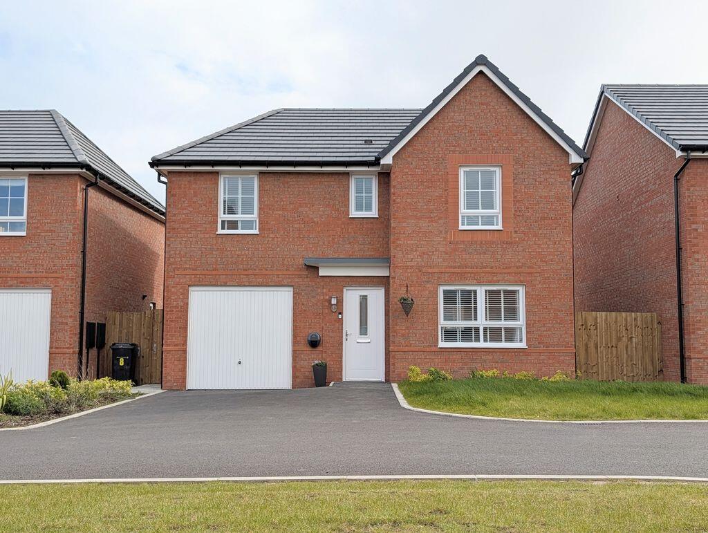 Main image of property: To Let - Calverton Drive , Kew - Four Bedroom Detached Family Home