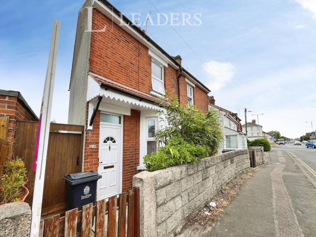 Main image of property: Old Road, Clacton-on-Sea, Essex, CO15