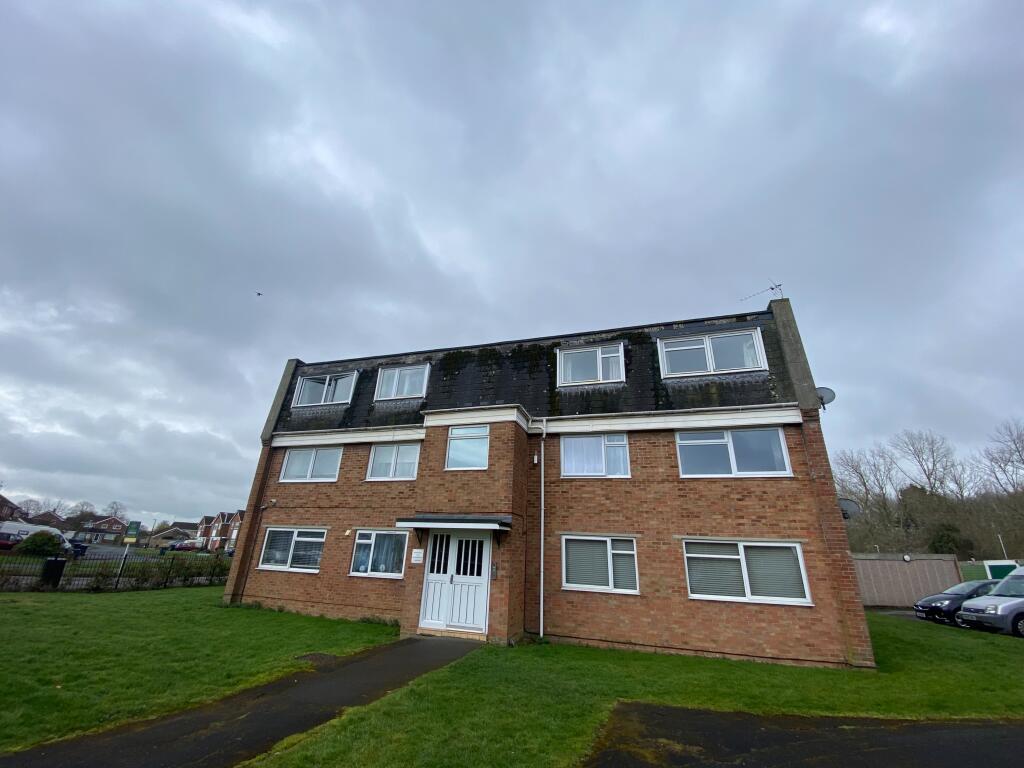 Main image of property: Kimmeridge Close, Swindon, SN3