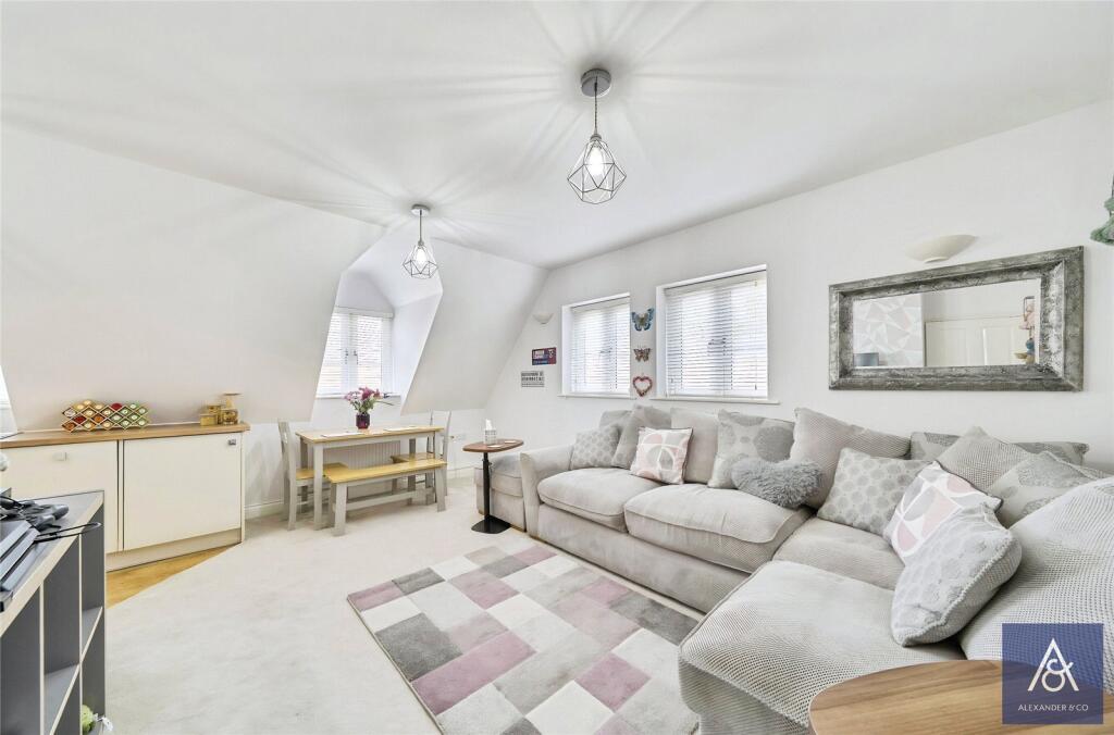 Apartment in Northampton - View 5