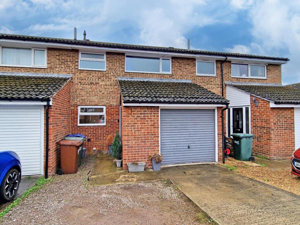 Main image of property: Beaufort Close, Bicester
