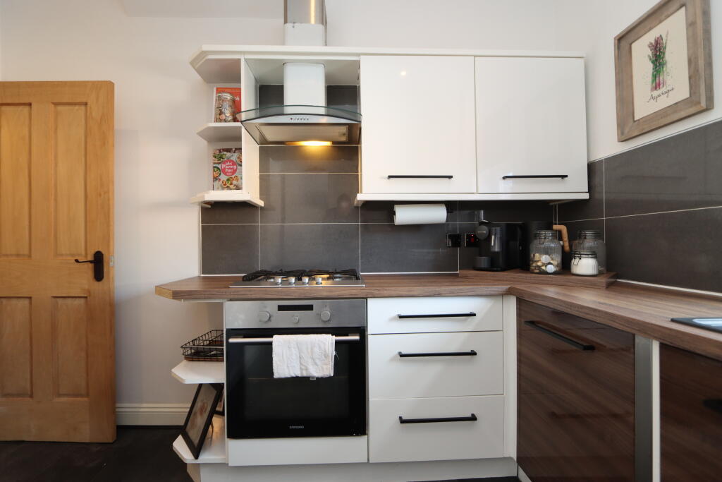 Apartment in North Tyneside, North East - More