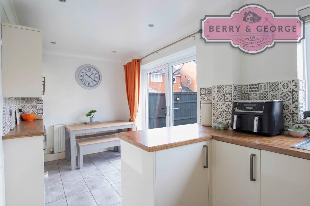10 Windmill Close, Buckley, Flintshire, CH7 3HU photo 3