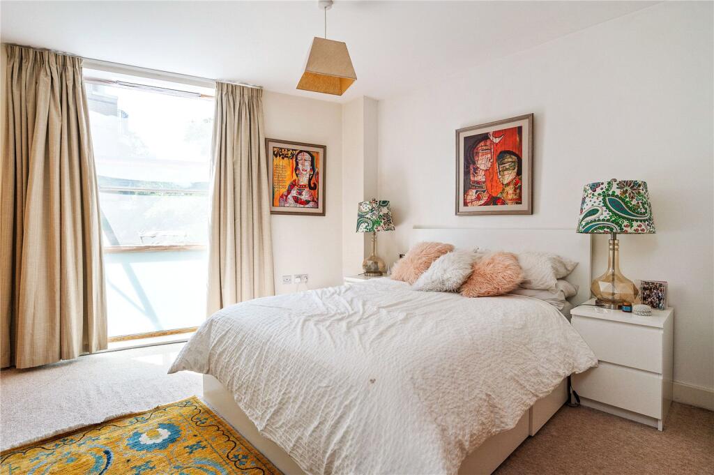 Apartment in London - View 3