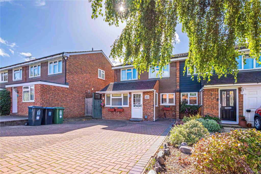 Main image of property: Marriotts Way, Corner Hall, Hemel Hempstead, Hertfordshire, HP3