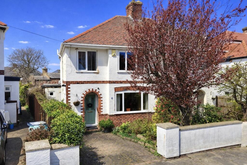 Main image of property: Jubilee Drive, West Kirby, Wirral, Merseyside, CH48