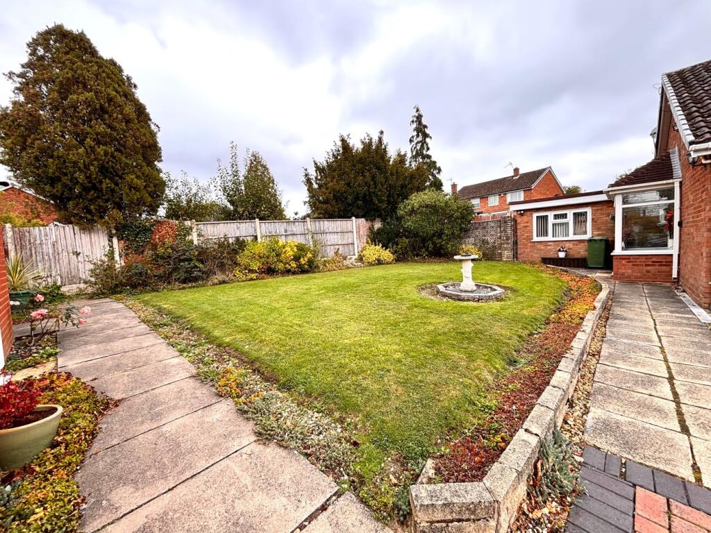 Wheat Hill, Orchard Hills, Walsall, WS5 photo 3