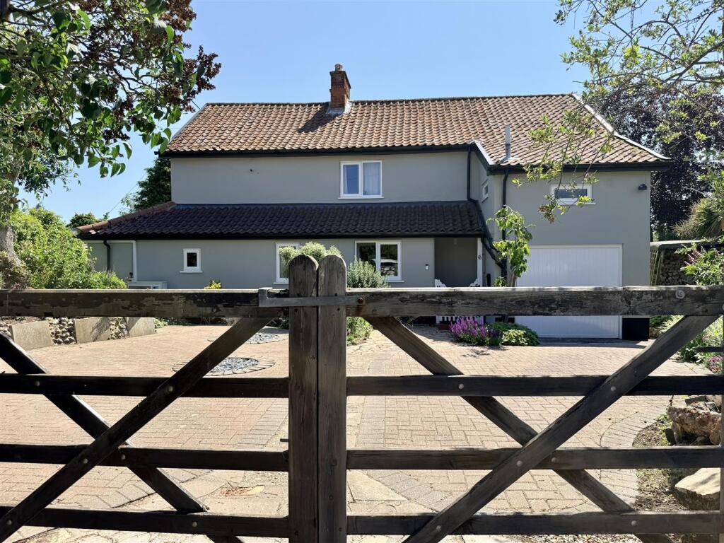 Main image of property: Stone Lane, Hingham, Norwich