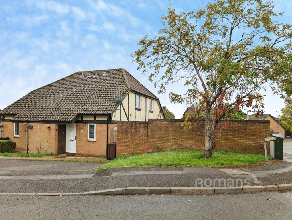 1-bed terraced on Knossington Close, Earley, Wokingham, £290,000