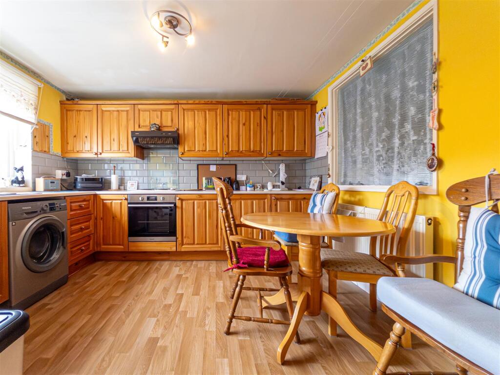 Devonshire Place, Melksham photo 4