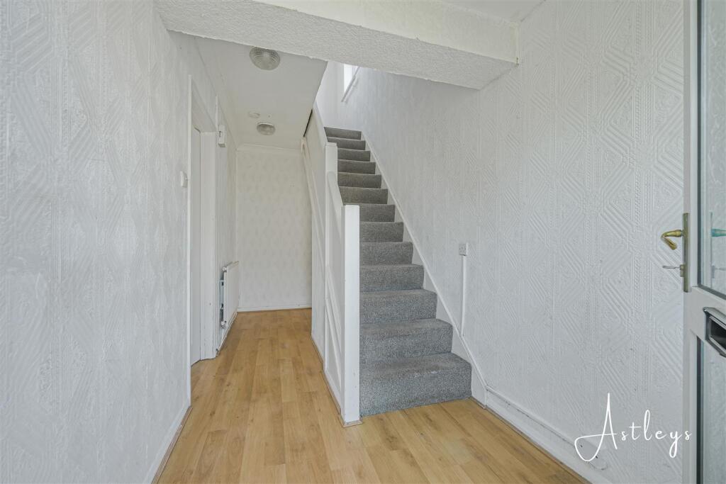 House in Swansea, Sketty - More