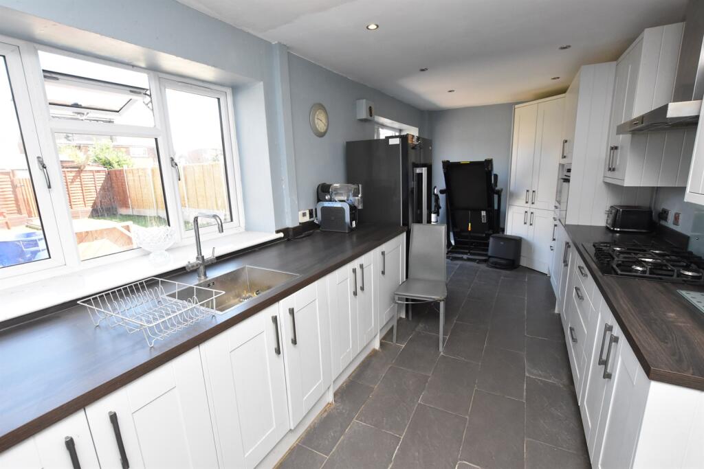 House in Romford - View 5