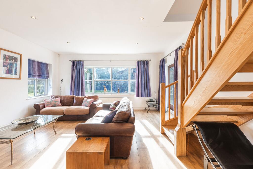 Spacious and Flexible Home in Blakeney photo 2