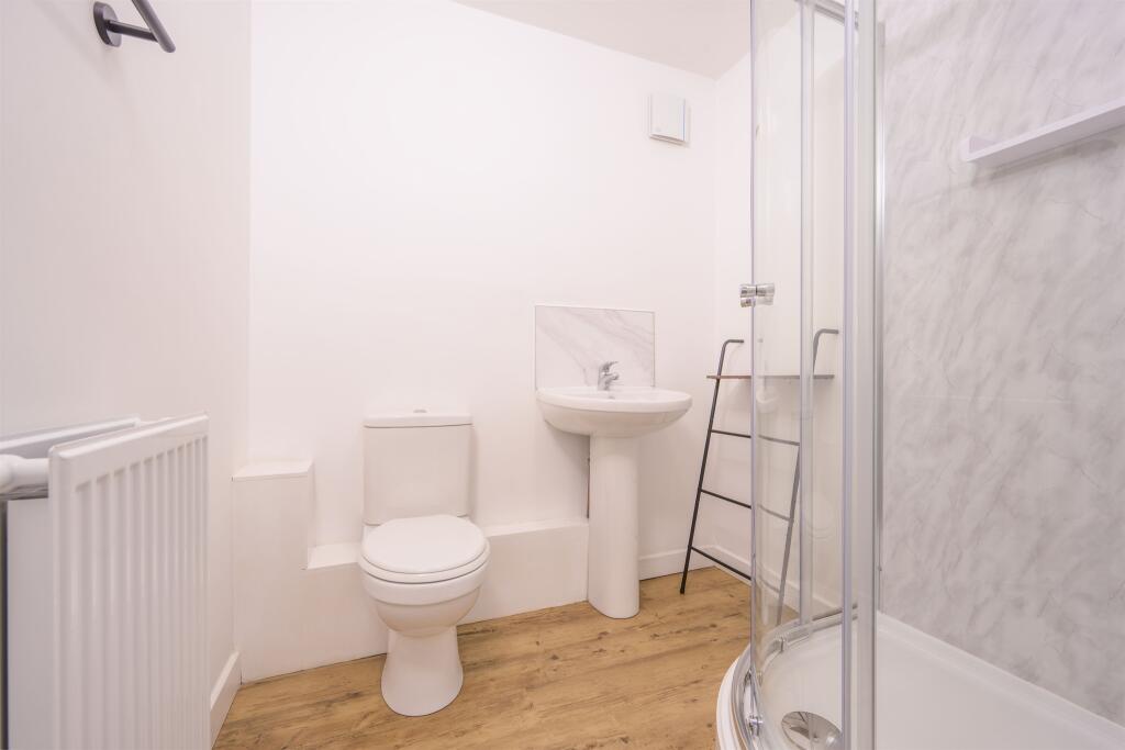 House in Kettering, Leisure Village - View 5