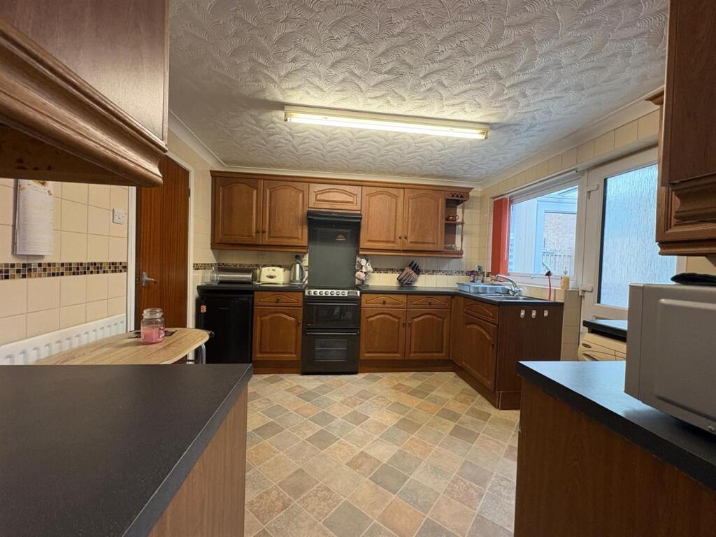 82 Meadow Lane, Northallerton photo 4