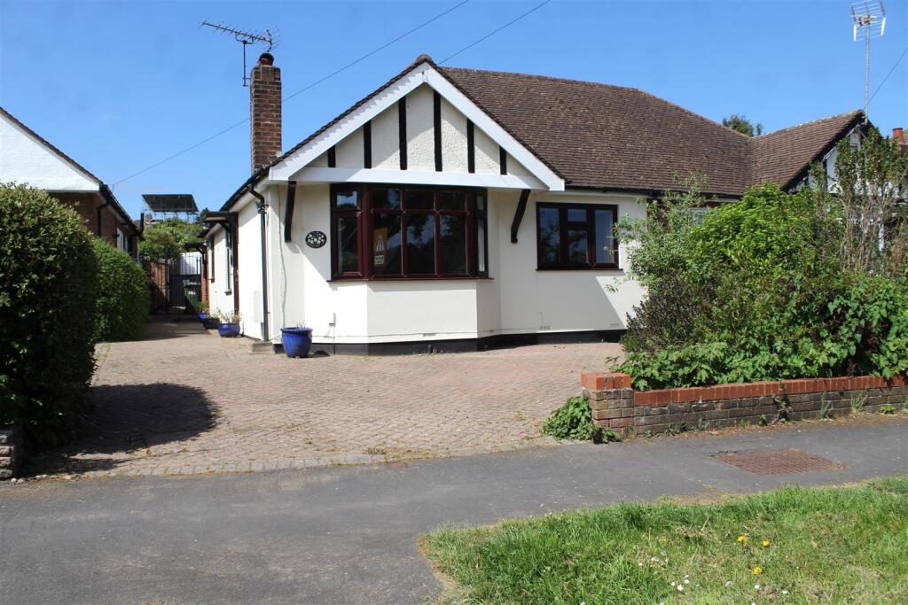 2-bed semi-detached on Dugdale Hill Lane, Potters Bar, £525,000