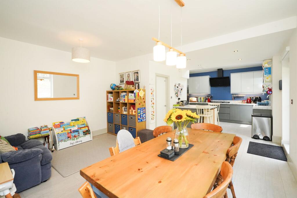 House in Sheffield - View 3