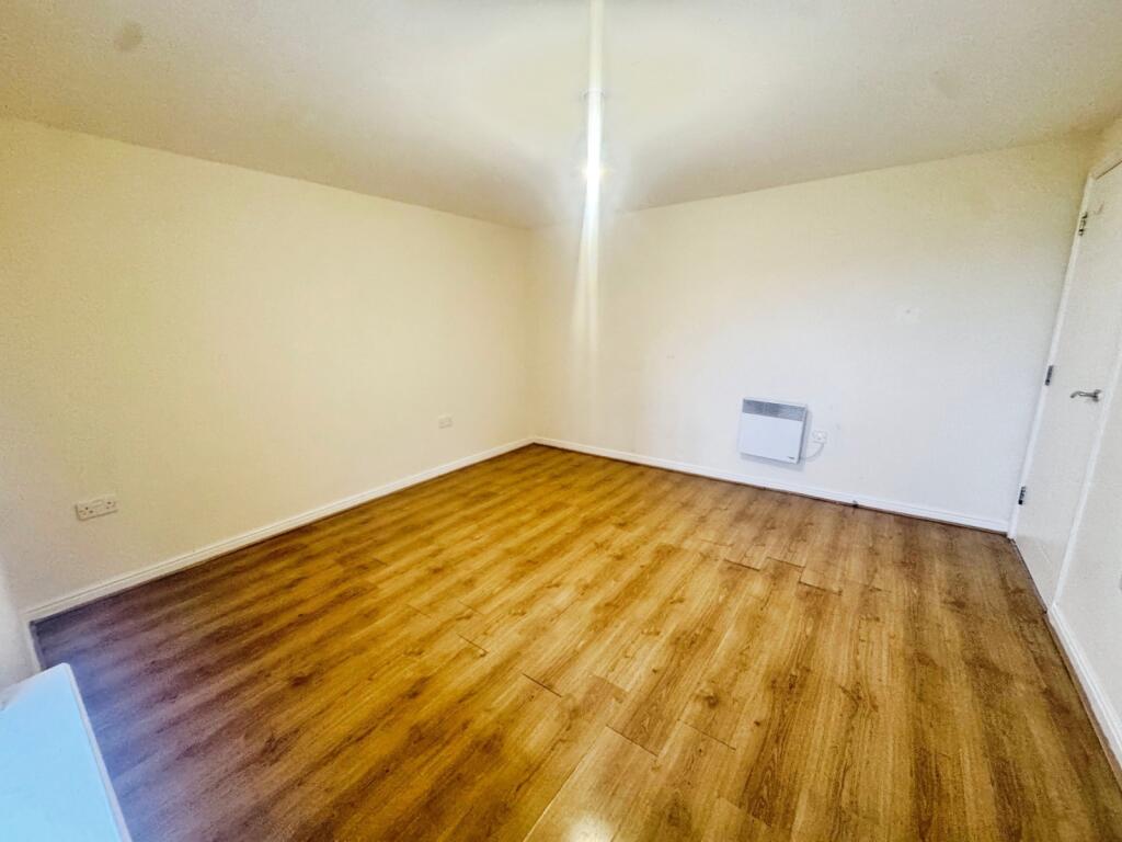 Apartment in London, Royal Borough of Greenwich - More