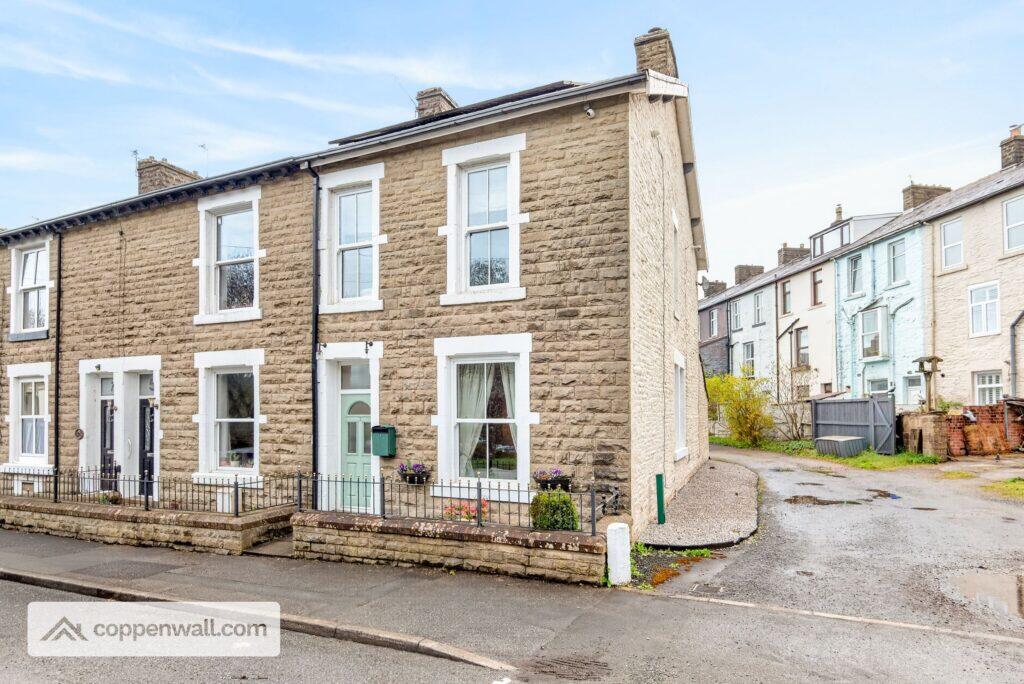Main image of property: Hud Hey Road, Haslingden, Rossendale