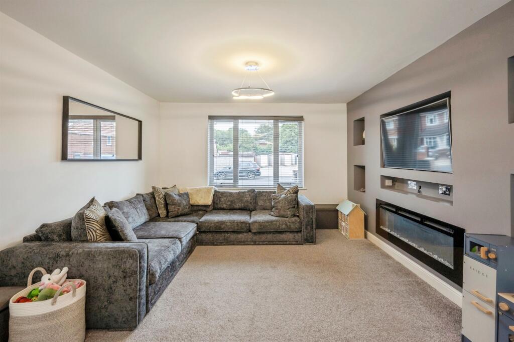 House in Rotherham, South Yorkshire - View 5