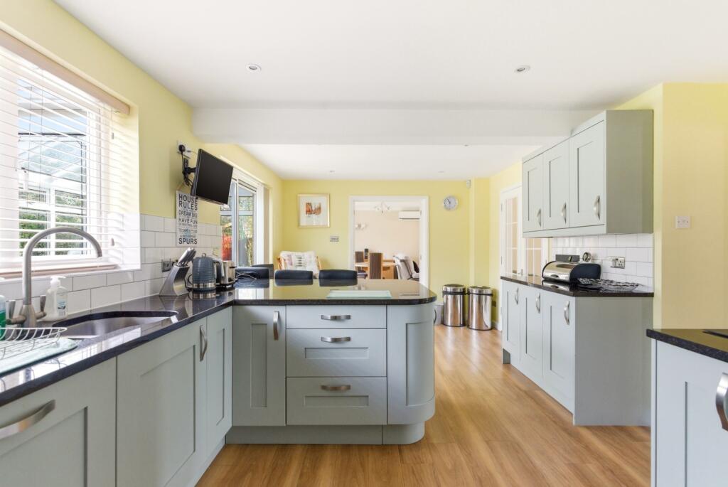 Additional image 4 of Honeycroft Drive, St. Albans, Hertfordshire, AL4