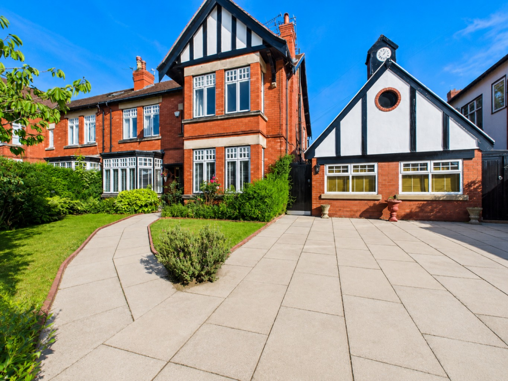 Main image of property: Linden Avenue, Liverpool, Merseyside, L23 8UL