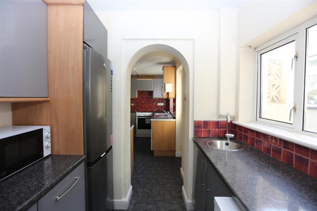 Lower Bevendean Avenue, Brighton photo 2