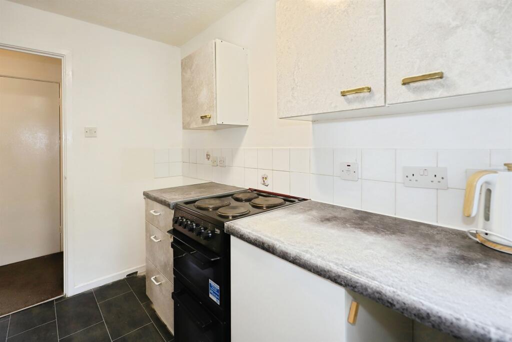 Morville Croft, Bilston - More