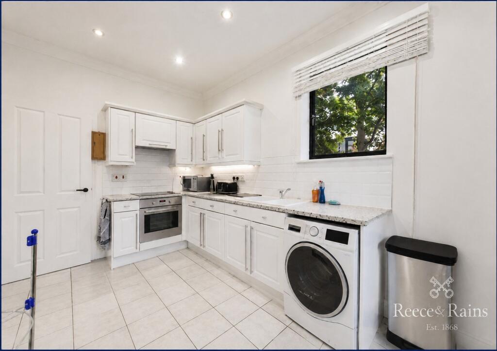 Apartment in Liverpool - View 5