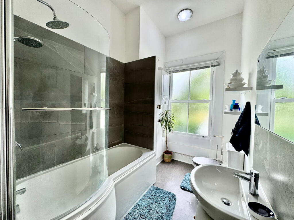 Apartment in Shrewsbury - View 5